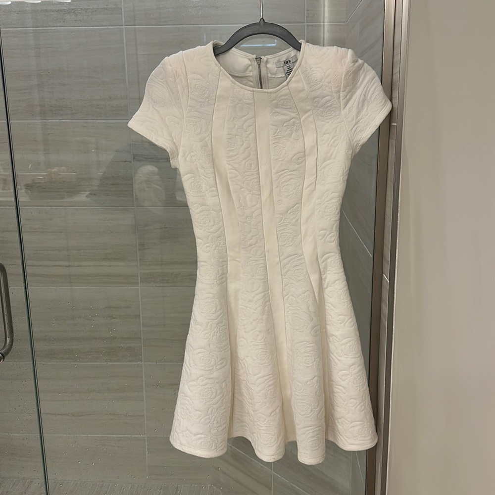 White Dress - Size XS NEW